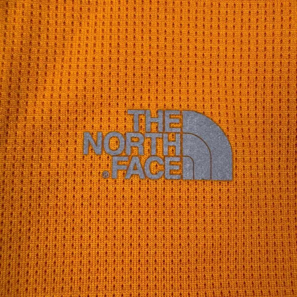 The North Face Flight Series Mens M M‎ Orange Gray Quarter Zip Vaporwick Shirt